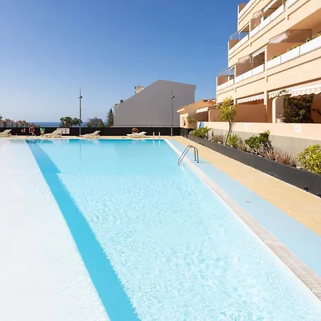 Home2book Cristianos, Pool & Appartement
