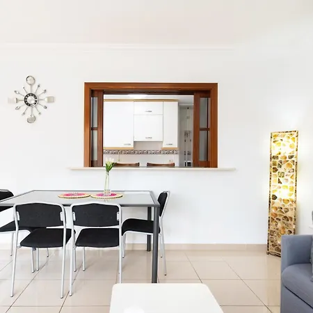 Home2book Cristianos, Pool &