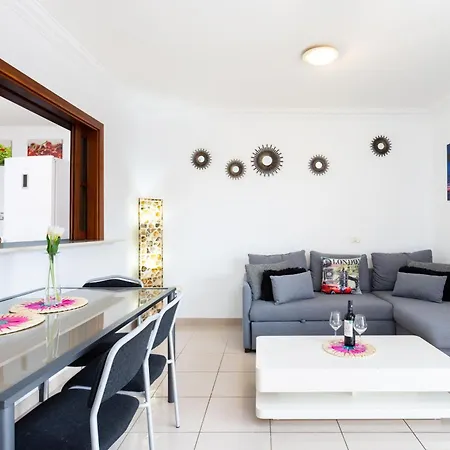 Home2book Cristianos, Pool & Апартаменты *