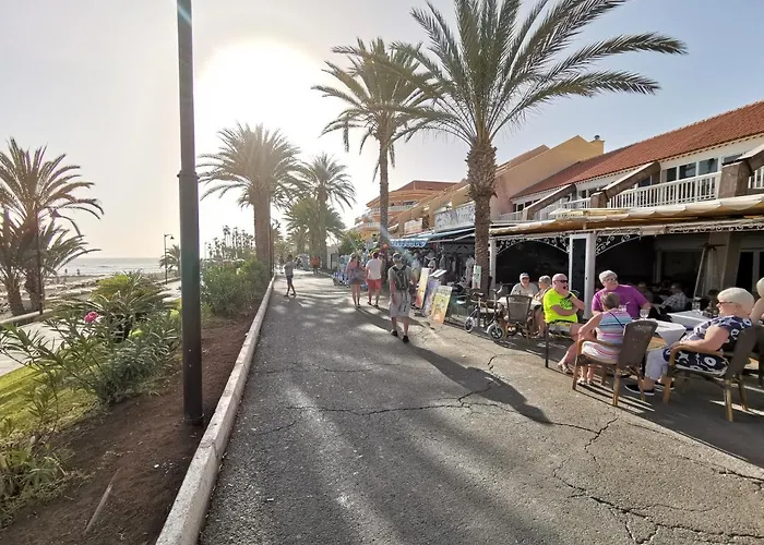 Home2book Cristianos, Pool &