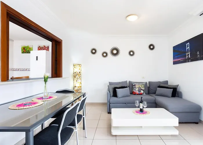 Home2book Cristianos, Pool & Appartement *