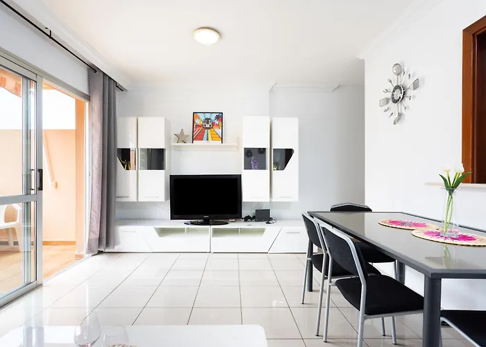 Home2book Cristianos, Pool & * Los Cristianos (Tenerife)