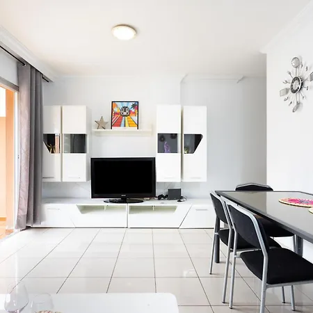 Home2book Cristianos, Pool & * Los Cristianos (Tenerife)